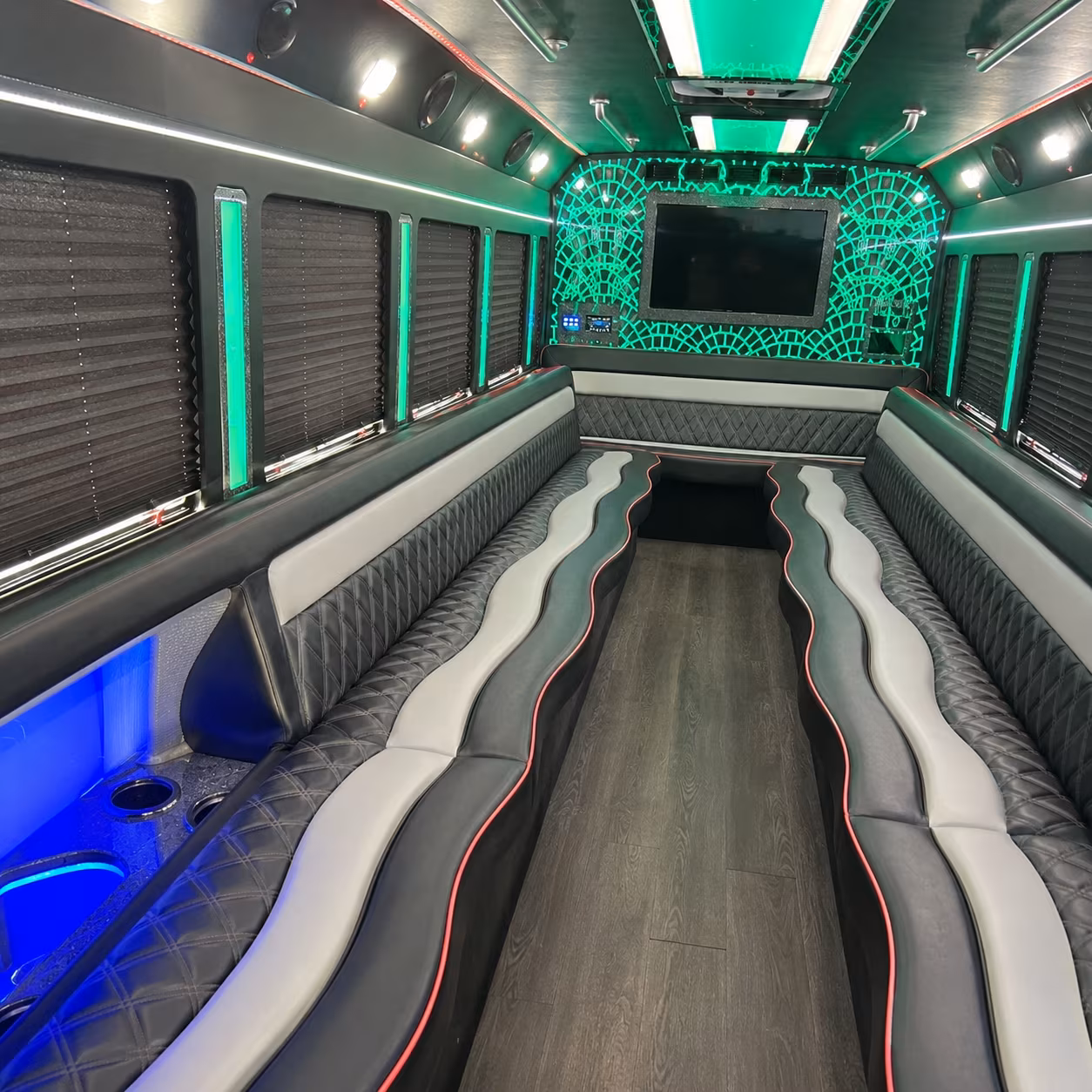 bus rentals for bands performers and touring groups in savannah