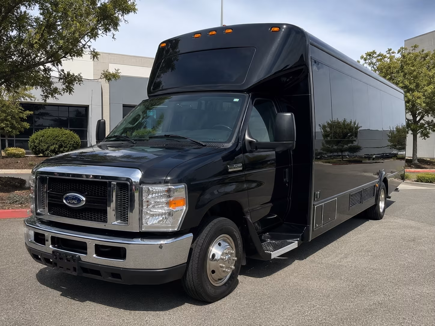 savannah bus rentals